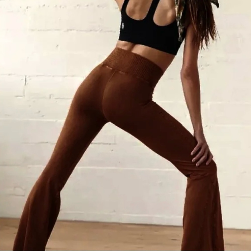 Free People! FLAW FP Movement Good Karma Flare Leggings in Chocolate Brown NWOT!